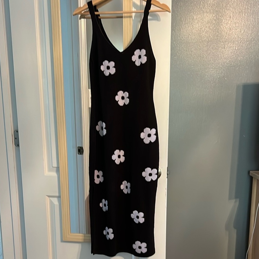 H&M Black Knit Floral Dress